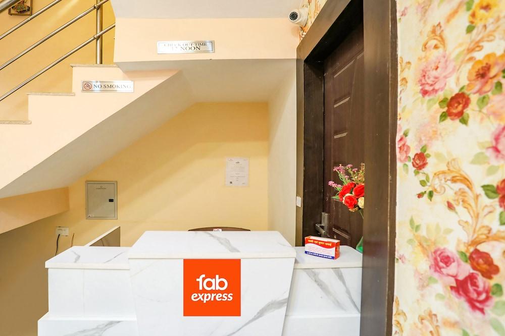 FabHotel Namaste Kashi