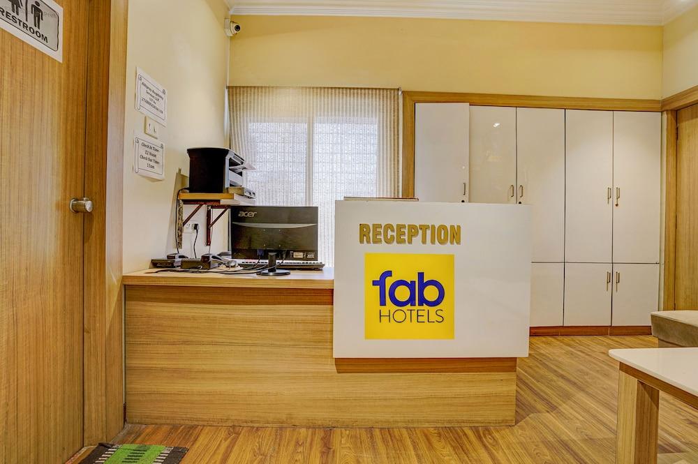 Fabhotel Heritage Palace