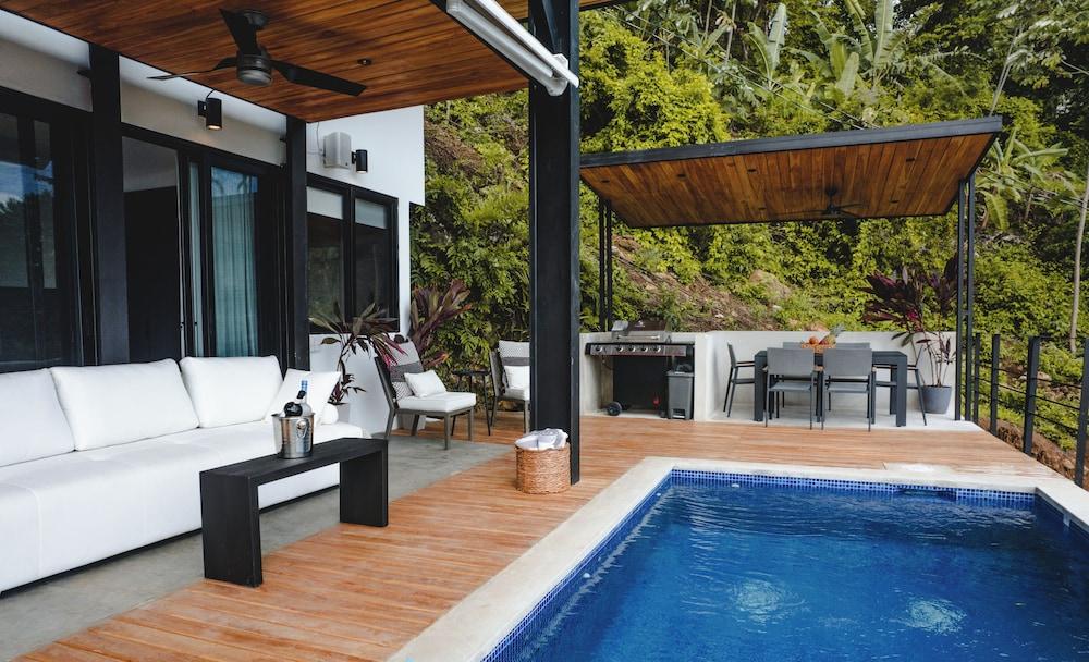 LeSuite Santa Teresa