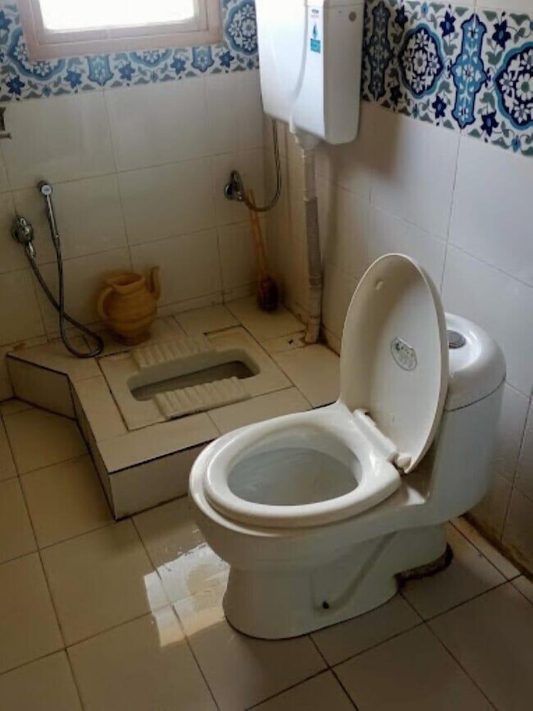 Anwar-ul-Madina Hotel Naran