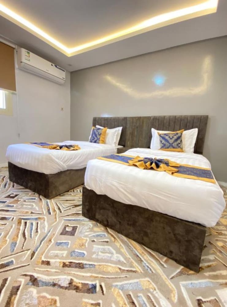 Desert Paradise Hotel