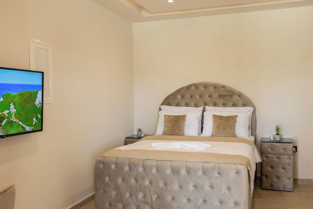 SANIMAR By Mono Alex