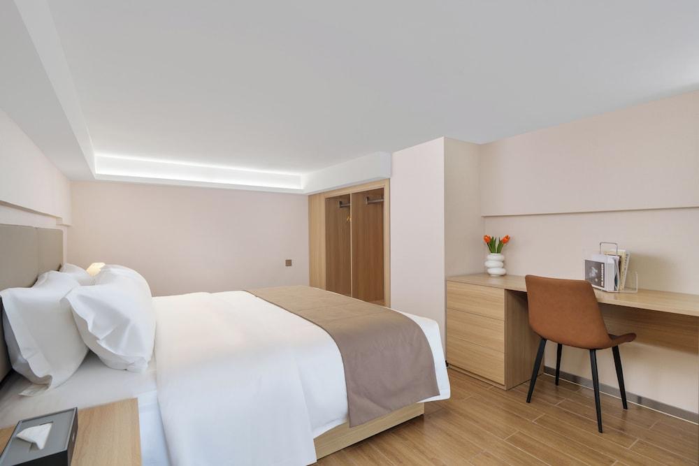 Galory service apartment