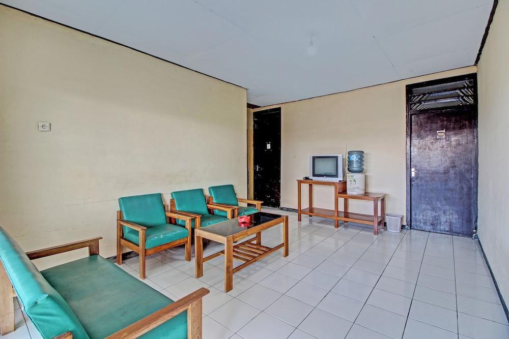 Hotel O Sendang Asri