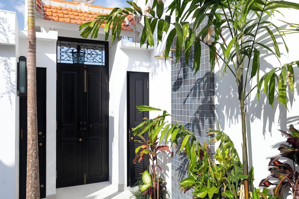 Villa Martini Beachside 3