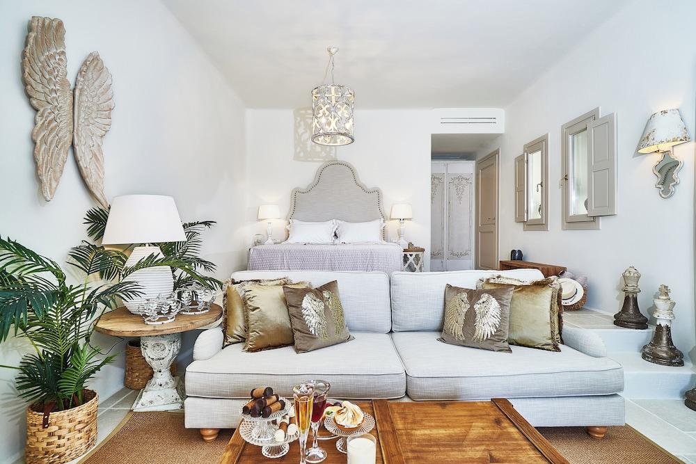 Aqua Mykonos Suites - Adults Only