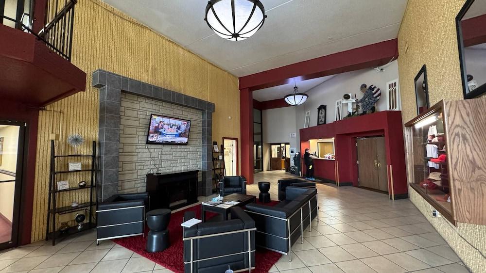 Crookston Inn & Convention Center