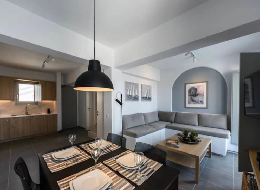 Amazing View Finikia Oia Villa