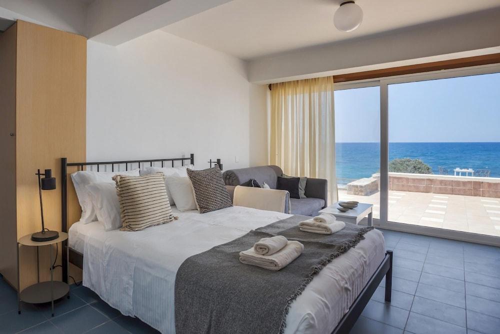 Ascuri Studio by Estia