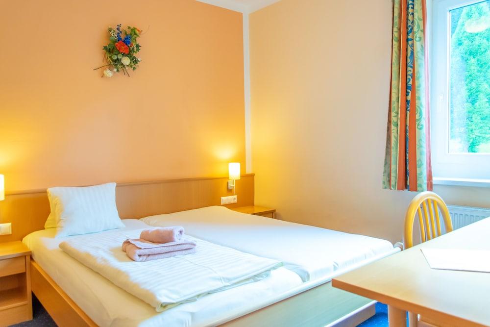 Strandhotel Burgstaller