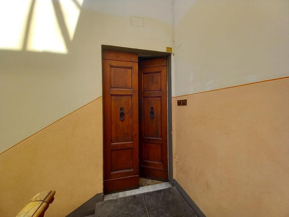 Tavolini 4 Apartment