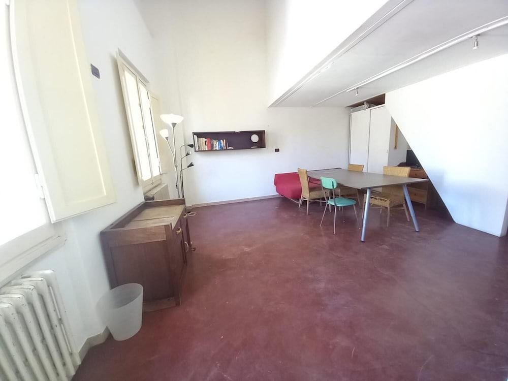 Tavolini 4 Apartment