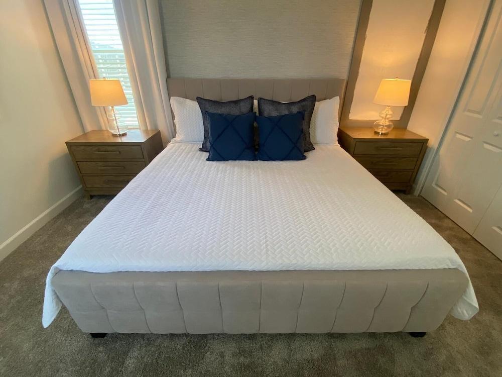 Gorgeous 5Bd With Pool at Champions Gate 1125