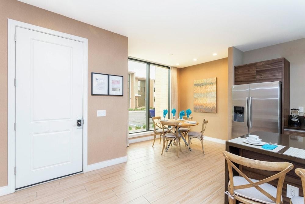 Accessible 4Bd Close to Disney Magic Village 7581