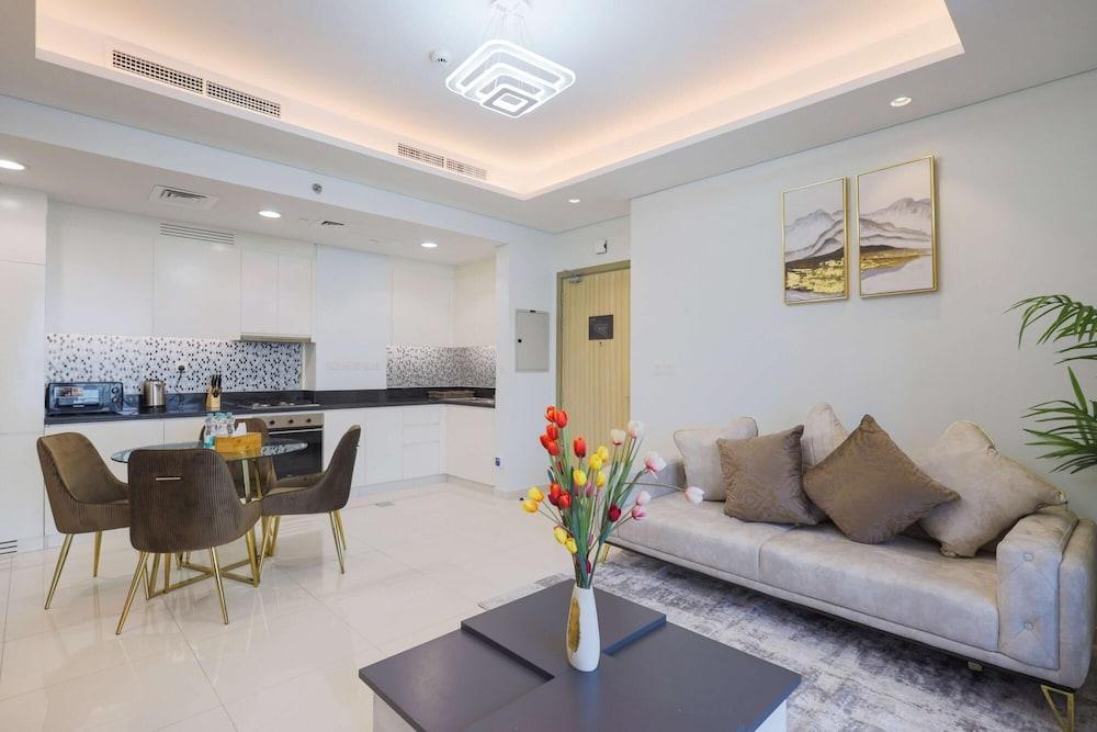 Ptr-5213 Modern 1BR Apartment