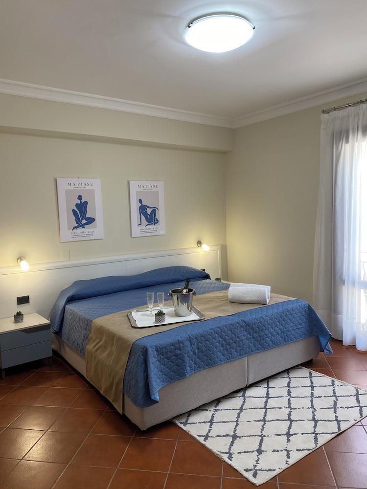 Scala dei Turchi Palace Suites