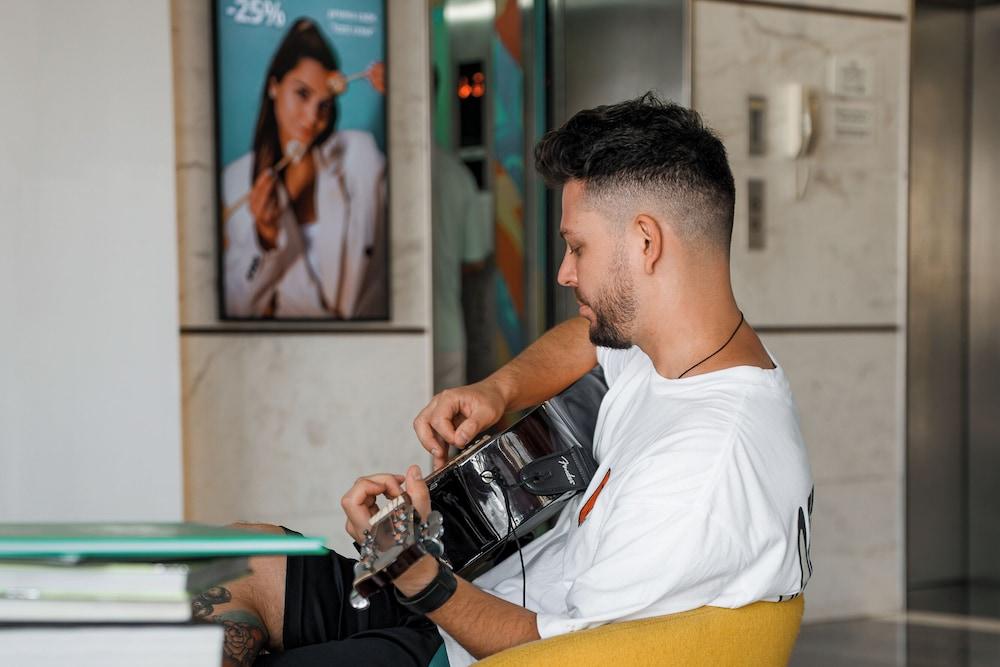 Izzzi Life Mint- Apart Hotel