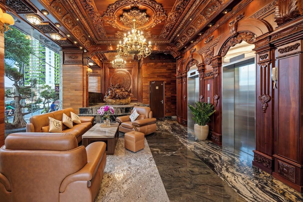 Monalisa Luxury Hotel