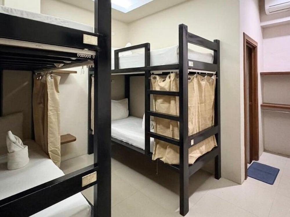 Sunburn Suites Coron