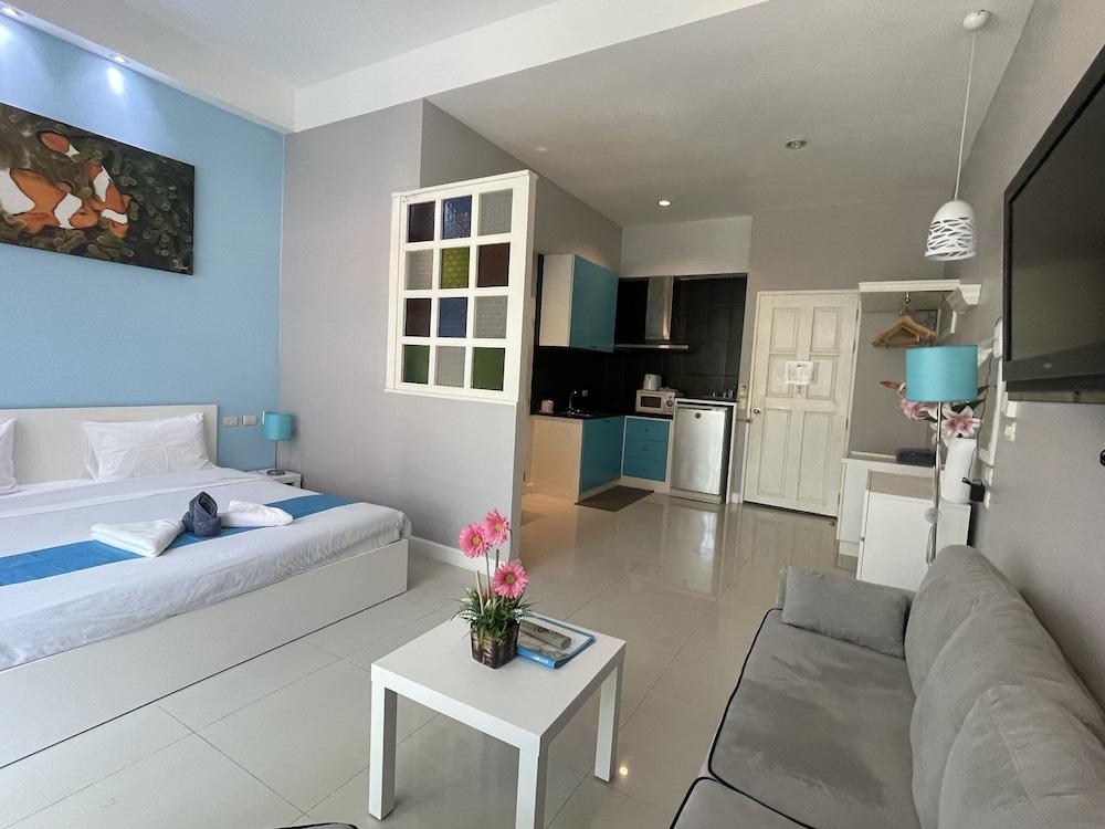 Thalassa Pool Kata Phuket