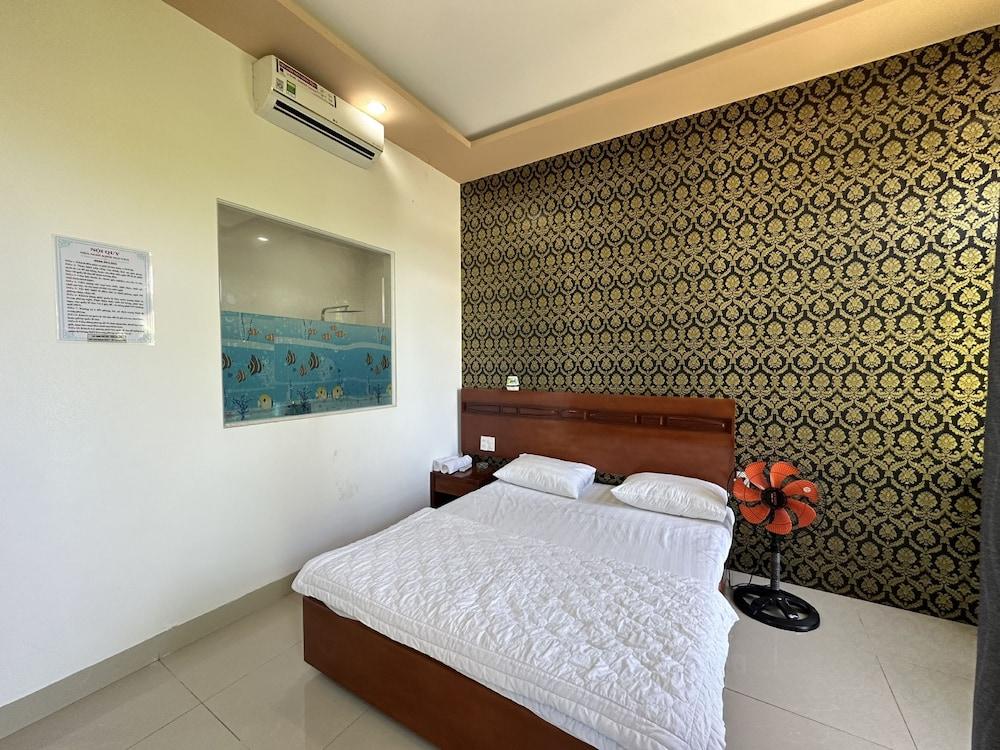 OYO 1191 Happy Motel