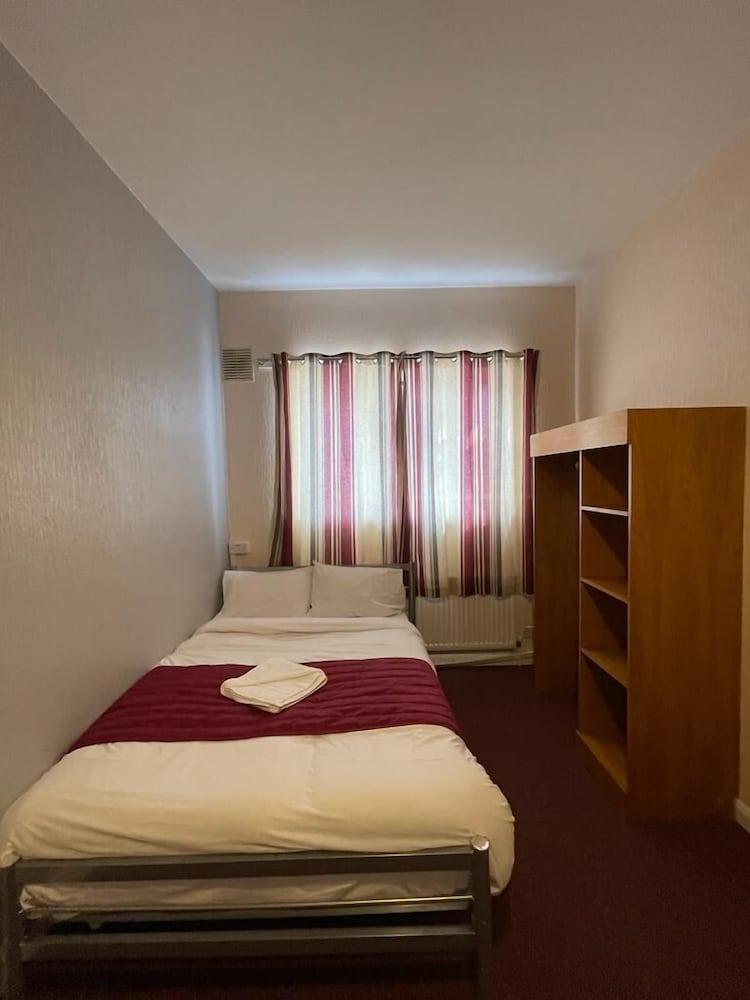 St Nicholas Hotel Kenton