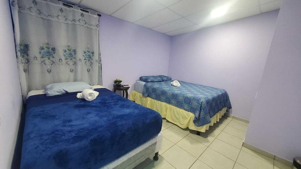 Volcano Hostal y Restaurante