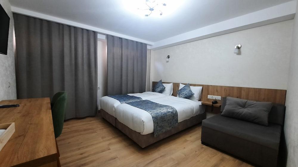 Hotel DownTown Avlabari