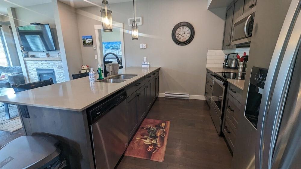 Echo Landing #37 2 Bedroom Condo