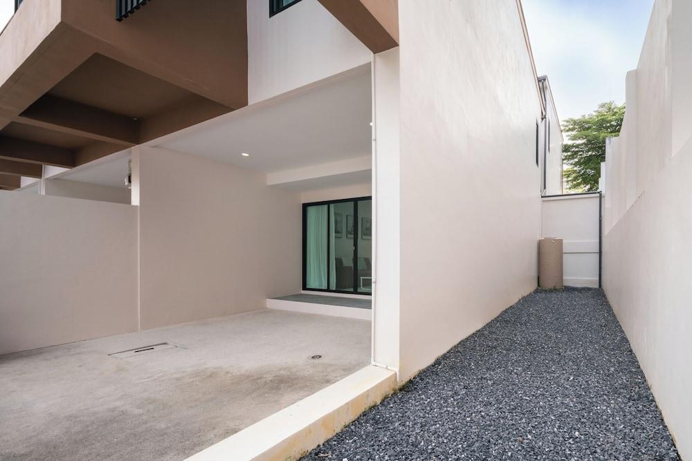 Chao Wilai Residence | Naiyang Beach | HKT Airport