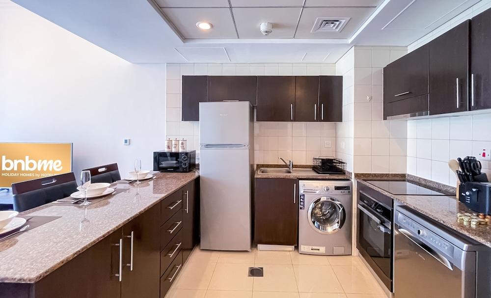 bnbme Unparalleled Luxury Marina Walk 3306