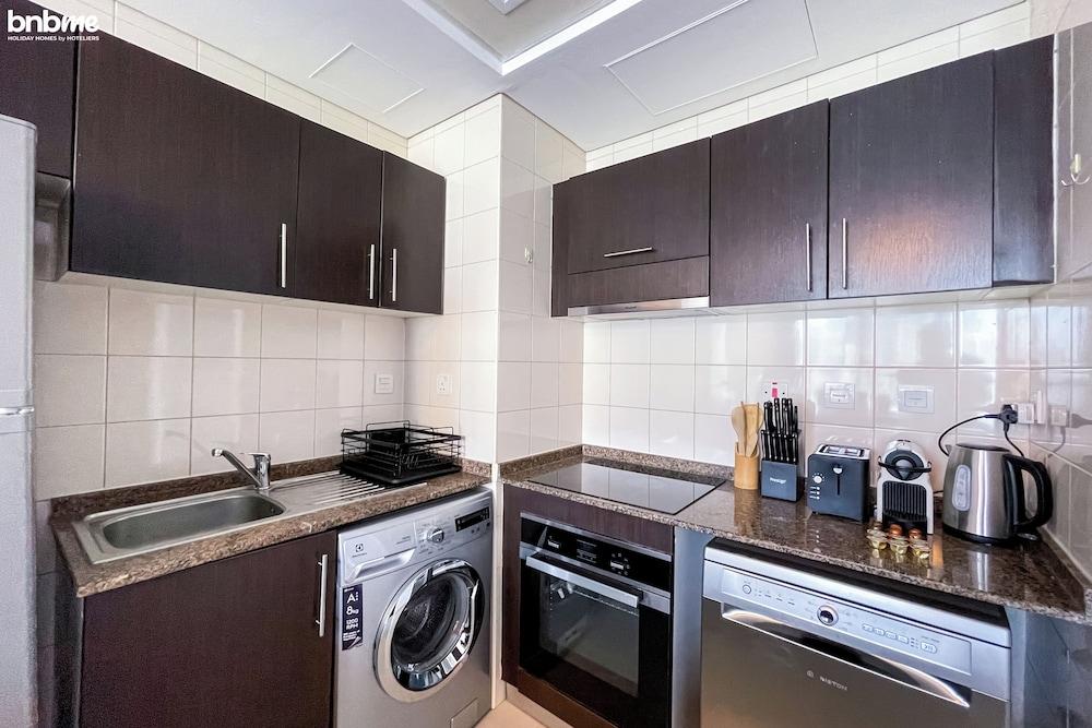 bnbme Unparalleled Luxury Marina Walk 3306