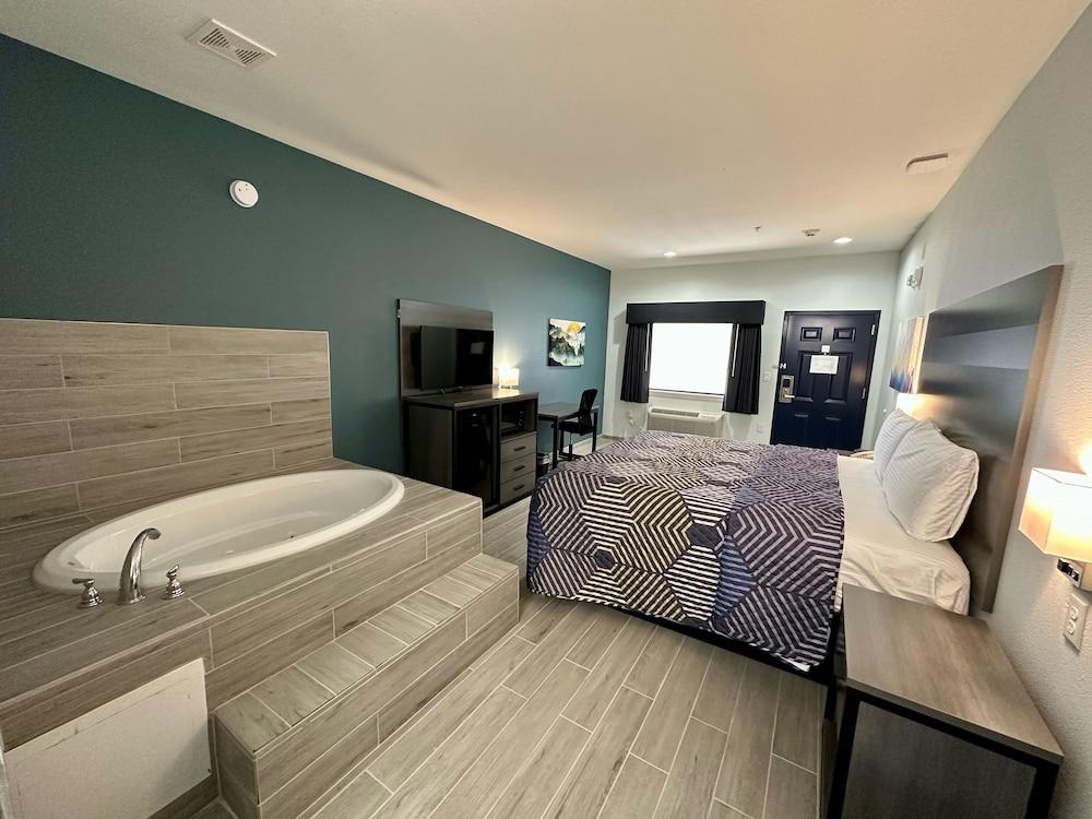 Crosby Travel Lodge & RV Park