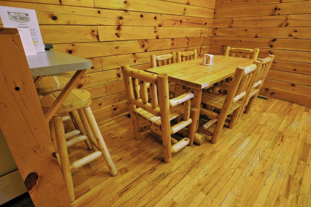 Cabins at Pine Haven