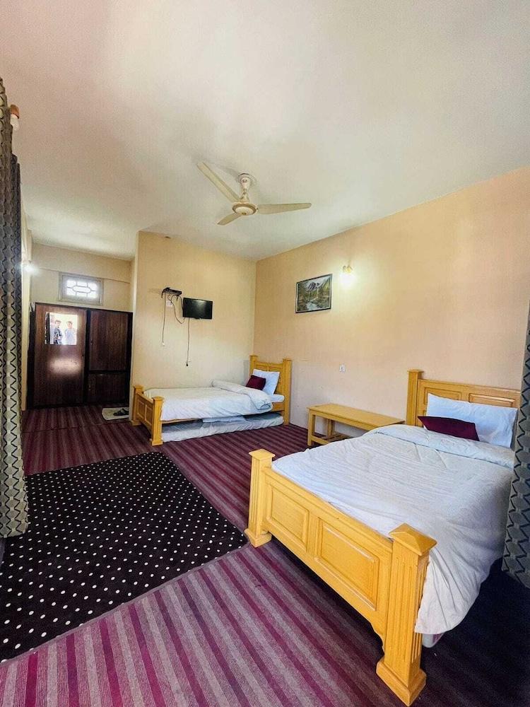 Hotel Royal City Chilas