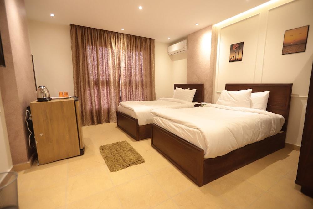 King Khafren View INN