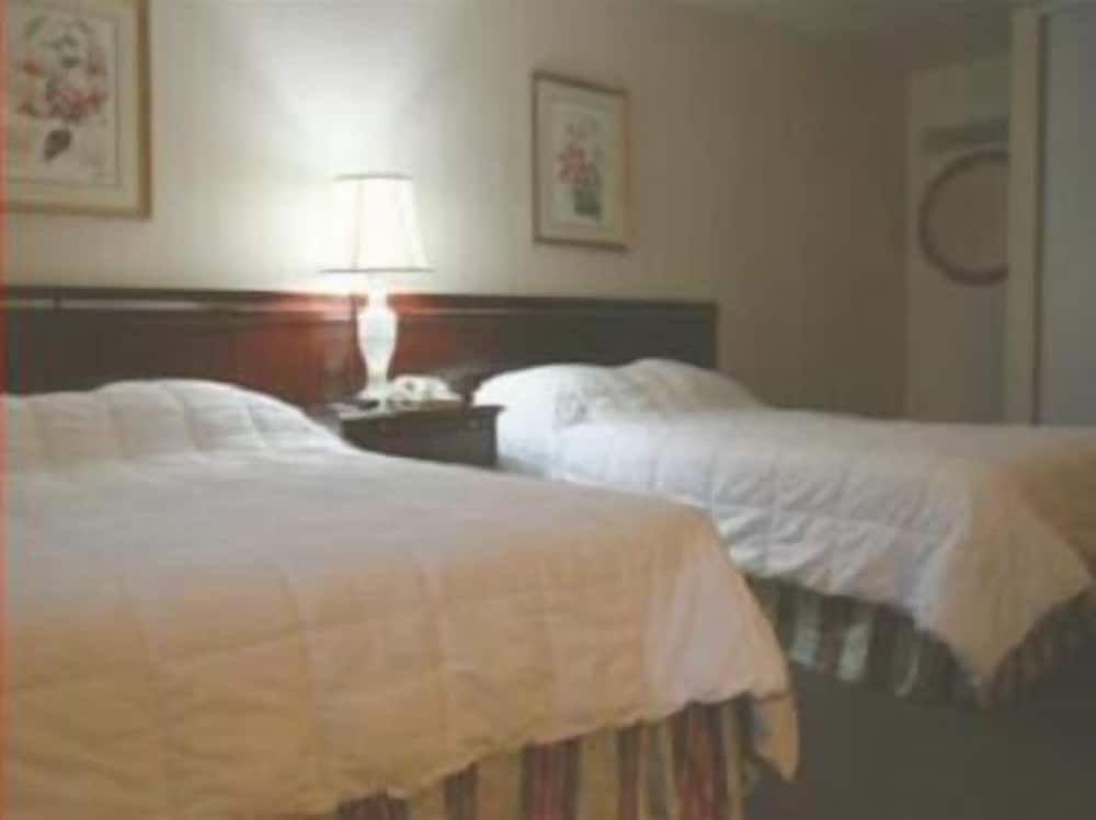Caravelle Inn Extended Stay