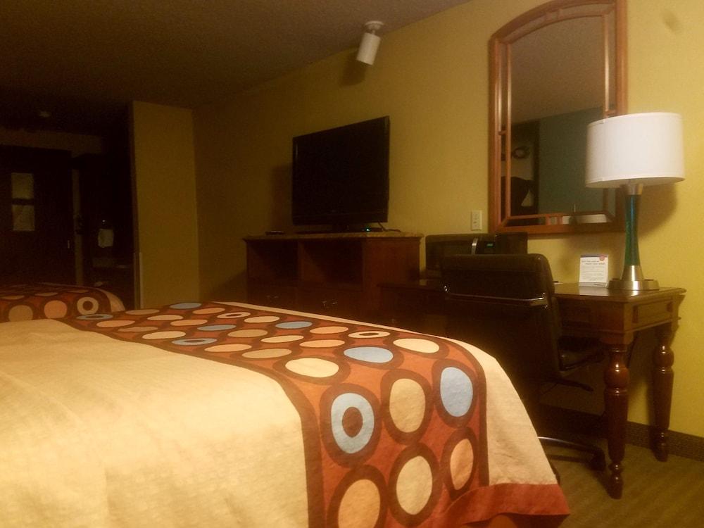 Super 8 by Wyndham Casper East/Evansville