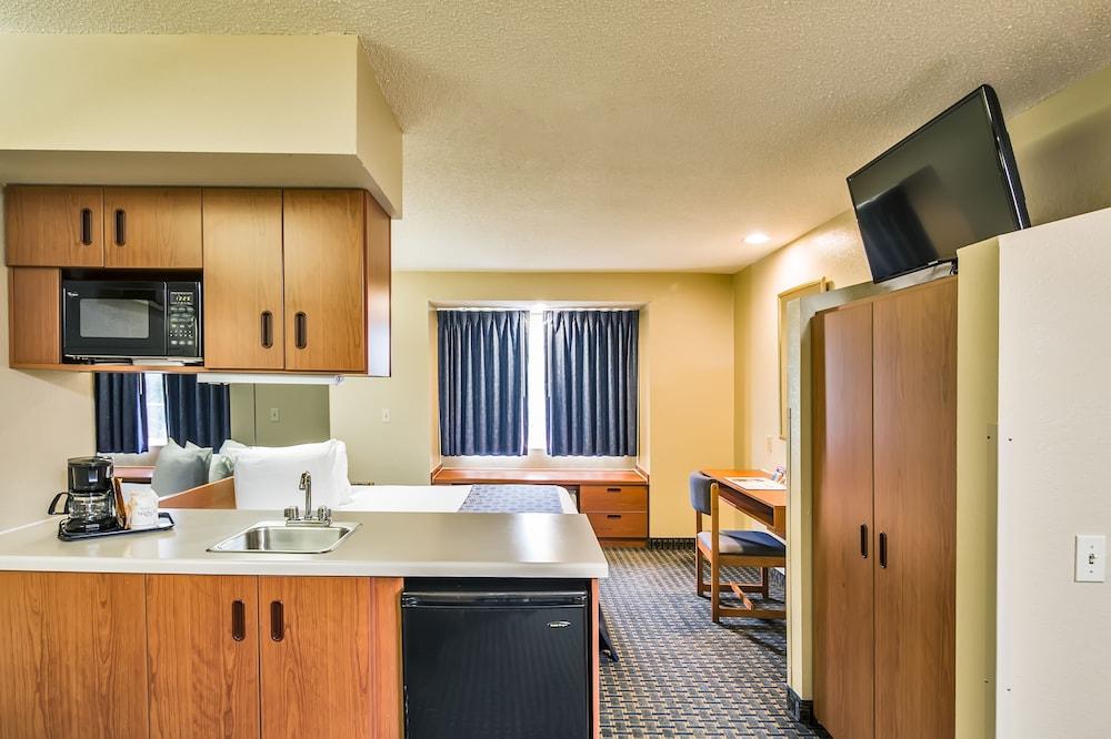 Microtel Inn & Suites by Wyndham Leesburg/Mt Dora