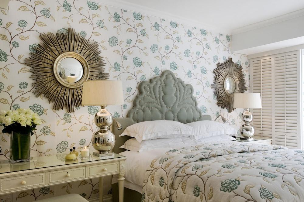 The Twelve Apostles Hotel and Spa