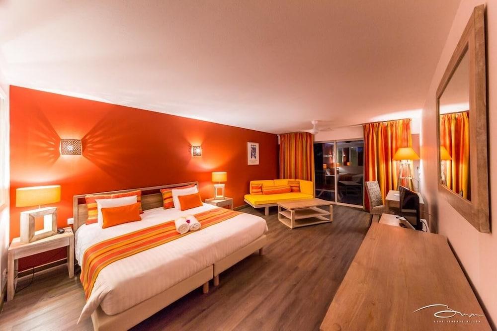 Palm Court Residence & Hotel at Orient Beach