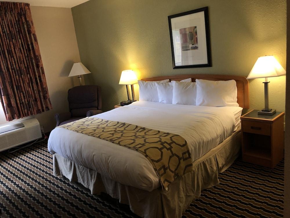 Baymont by Wyndham Fort Wayne