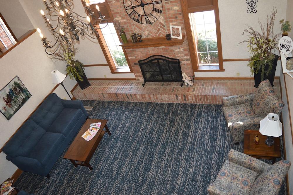 Super 8 by Wyndham Greenfield