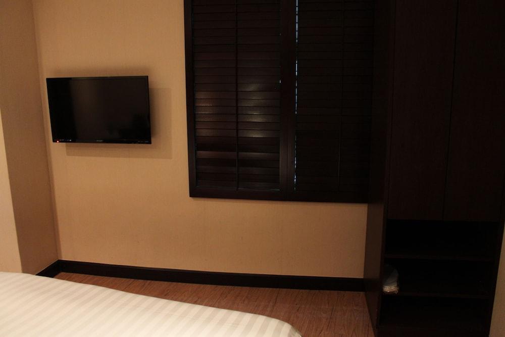 Mingle Place At The Eden