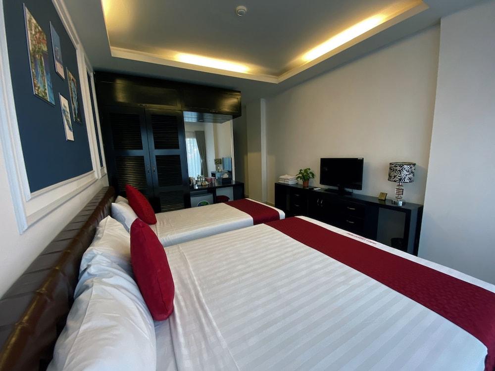 Eclipse Legend Hotel