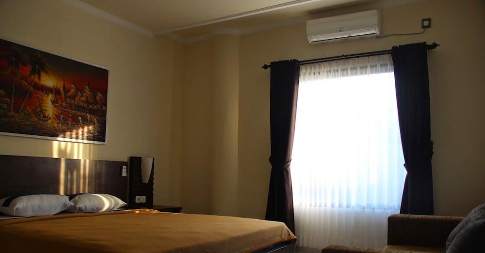 Matahari Tulamben Resort Dive & Spa