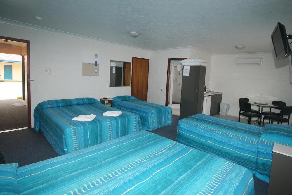 Cedar Lodge Motel Townsville
