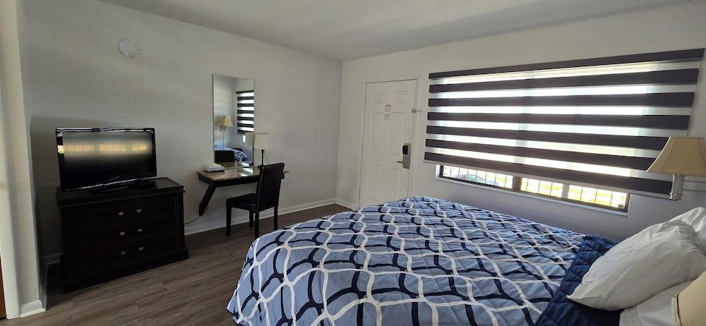 Merida Inn and Suites