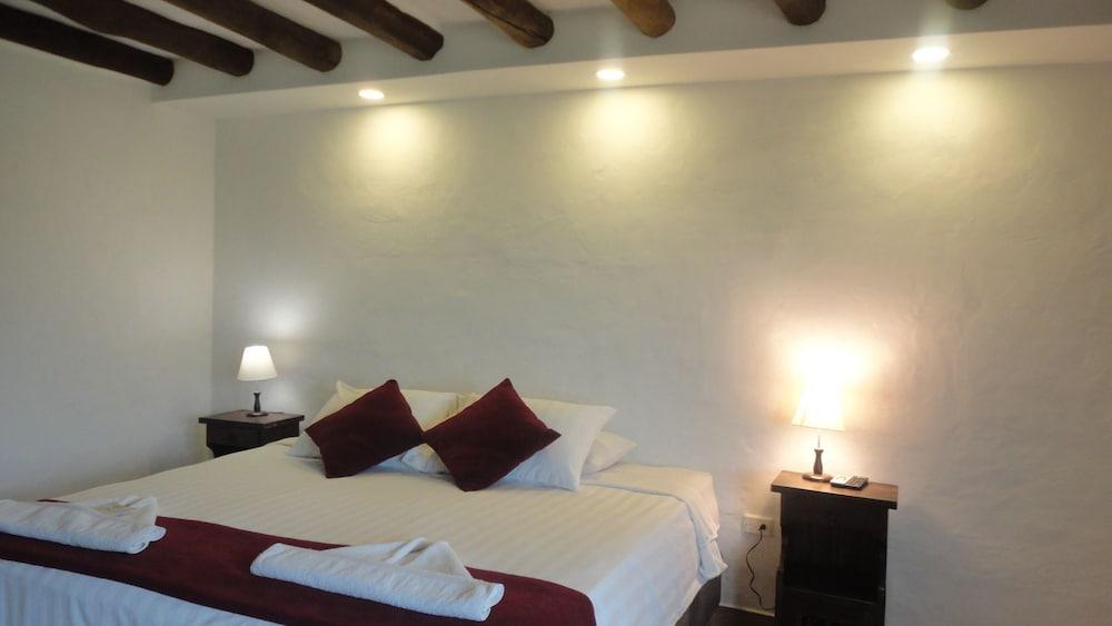 Santos de Piedra Barichara