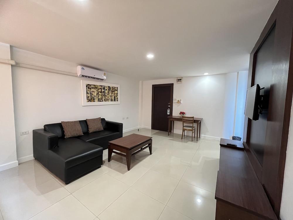 Laemchabang City Hotel